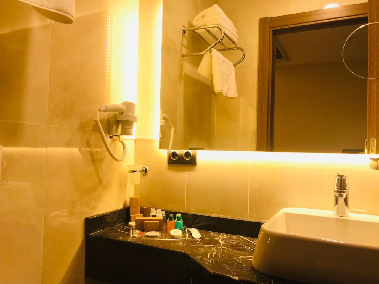 Taksim Time Hotel อิสตันบูล ภายนอก รูปภาพ