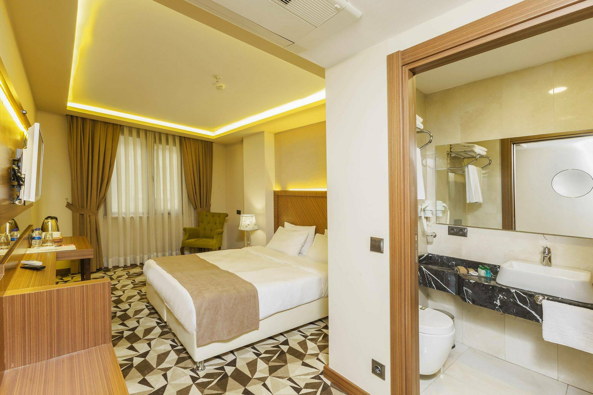 Taksim Time Hotel อิสตันบูล ภายนอก รูปภาพ